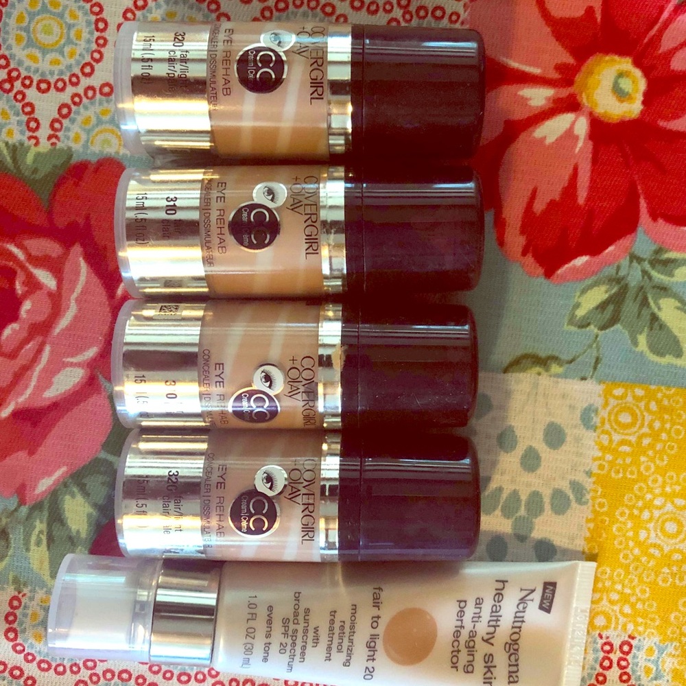 Lot- 4 concealers & 1 moisturizing retinol treat.